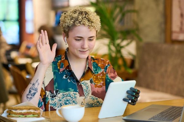 Comment adapter votre canapé aux différentes saisons et occasions ?