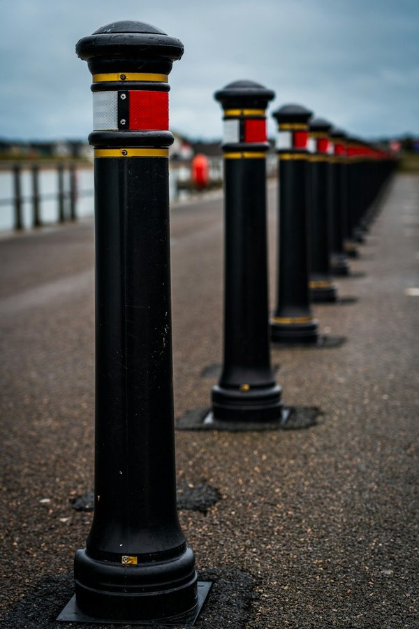 Pourquoi les bornes escamotables sont idéales pour les propriétés privées